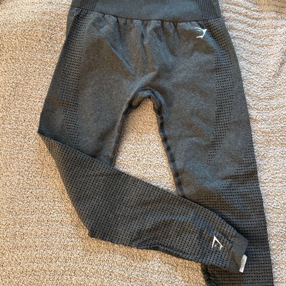 Gymshark Vital Seamless Leggings in Gray Marl, Medium - Picture 4 of 5